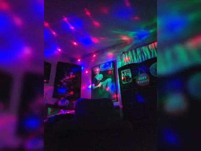 Live sex webcam photo for Prurient-Gem #292135619