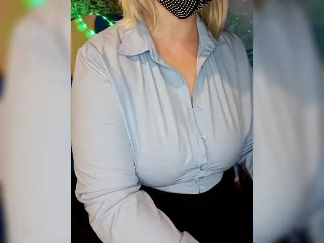 Live sex webcam photo for PsyInt #275664906