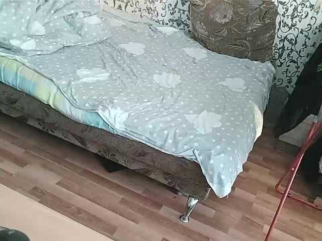 Live sex webcam photo for Puffy33 #276773150