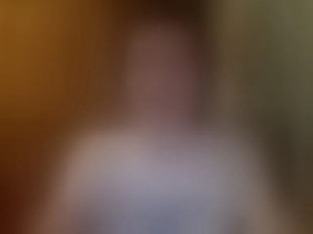 Live sex webcam photo for Purple-cat55 #293857935