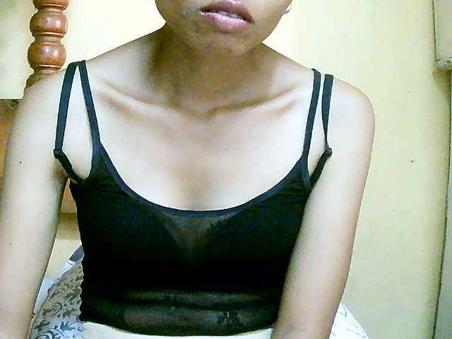 Live sex webcam photo for Pussy01lips #277352006