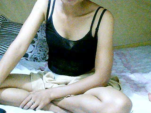 Live sex webcam photo for Pussy01lips #277367922