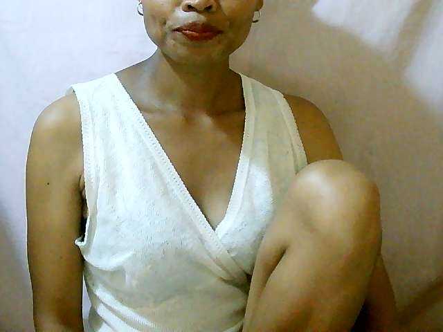 Live sex webcam photo for Pussy01lips #277414063