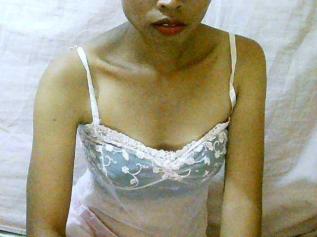 Live sex webcam photo for Pussy01lips #277421277