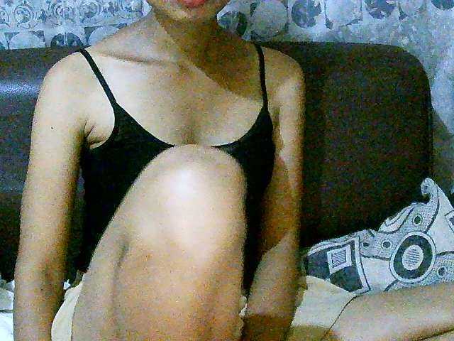 Live sex webcam photo for Pussy01lips #277486336