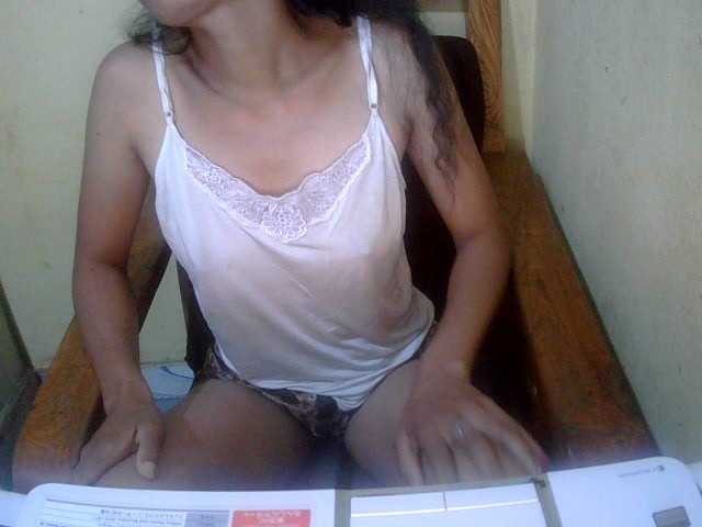 Live sex webcam photo for Pussy01lips #277565254