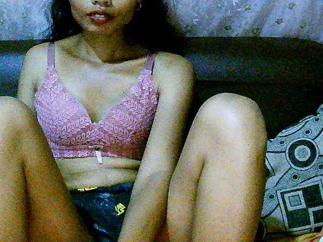 Live sex webcam photo for Pussy01lips #277583638