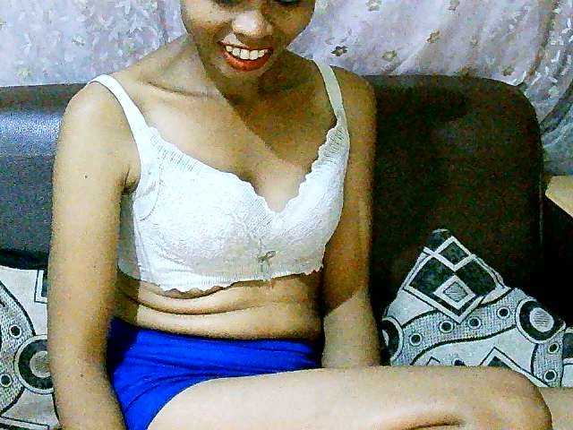 Live sex webcam photo for Pussy01lips #277604883