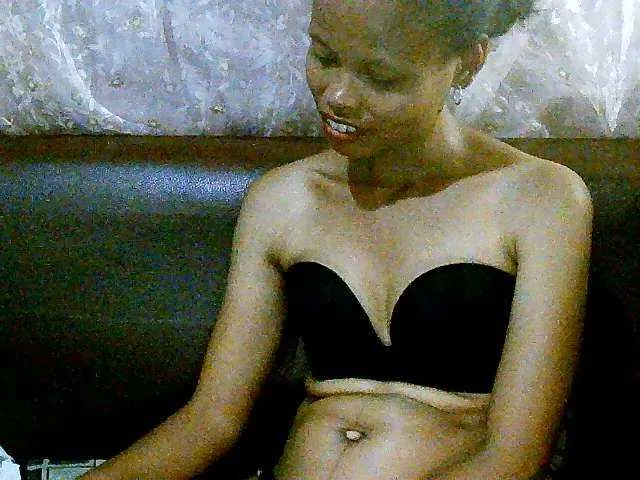 Live sex webcam photo for Pussy01lips #277665789