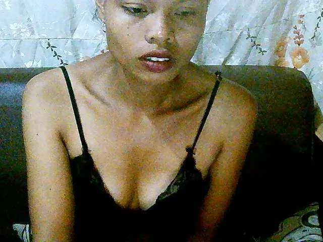 Live sex webcam photo for Pussy01lips #277732795