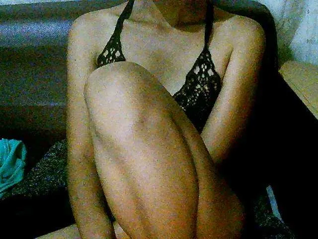 Live sex webcam photo for Pussy01lips #277868881