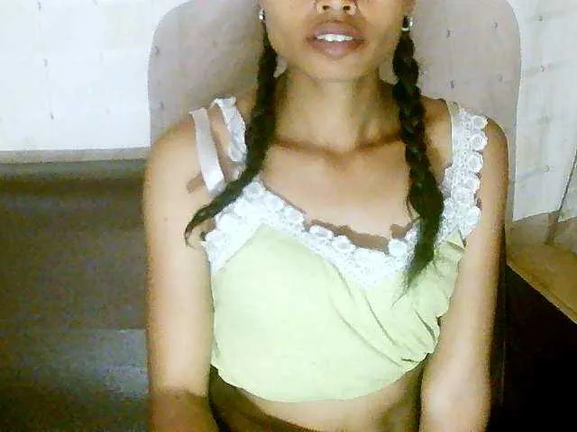 Live sex webcam photo for Pussy01lips #277899666