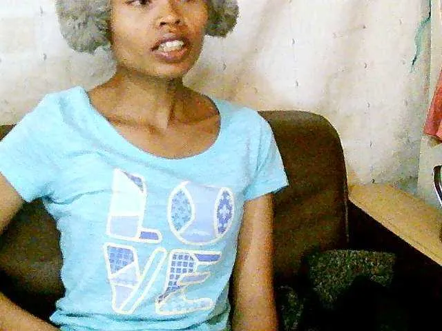 Live sex webcam photo for Pussy01lips #277986761