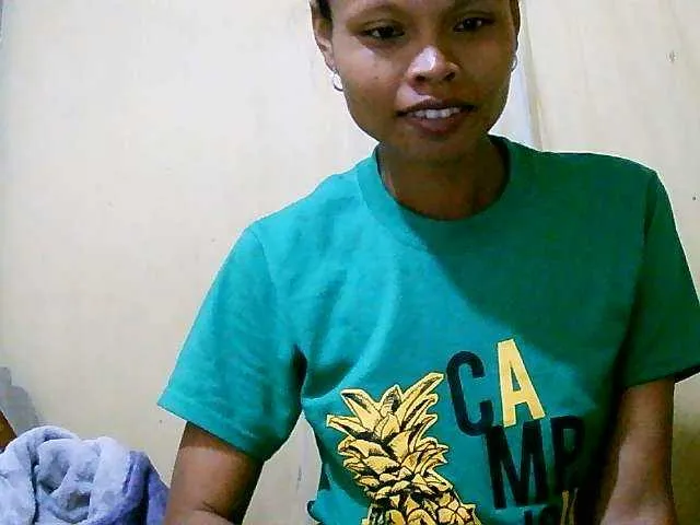 Live sex webcam photo for Pussy01lips #278290276