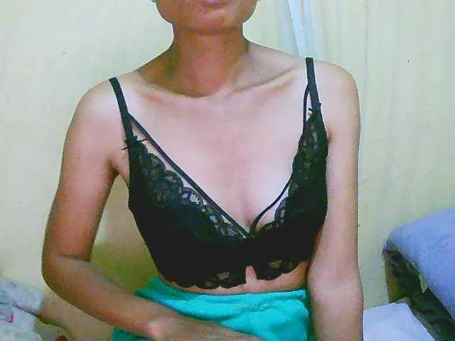 Live sex webcam photo for Pussy01lips #289399835