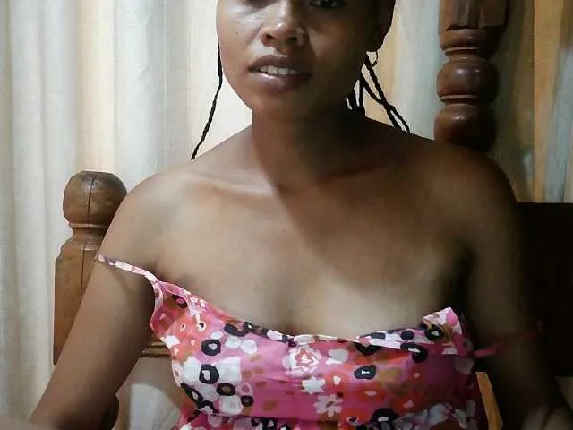 Live sex webcam photo for Pussy01lips #290242086