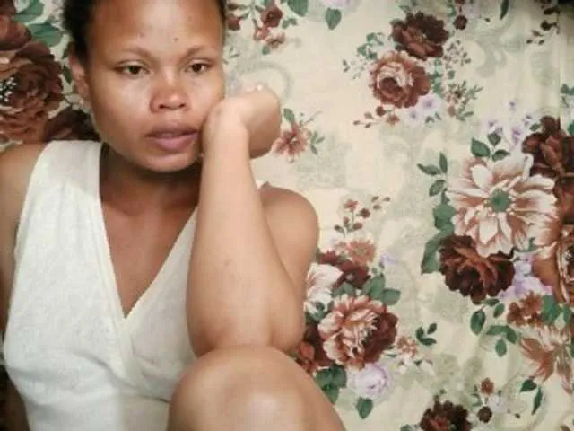 Live sex webcam photo for Pussy01lips #290465322