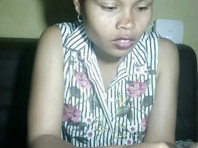 Live sex webcam photo for Pussy01lips #291920358