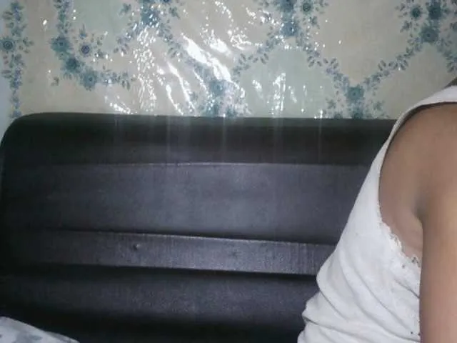 Live sex webcam photo for Pussy01lips #292243036