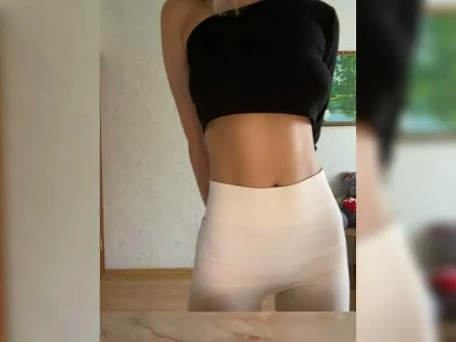 Live sex webcam photo for Pussymoneyi #276359946
