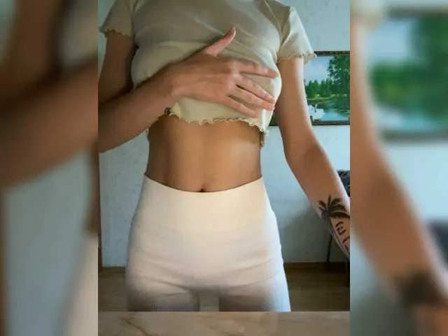 Live sex webcam photo for Pussymoneyi #276367638