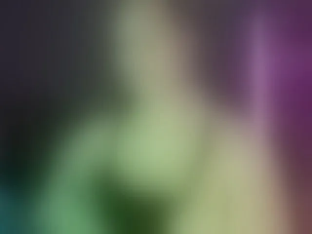 Live sex webcam photo for QWEENII #293088193