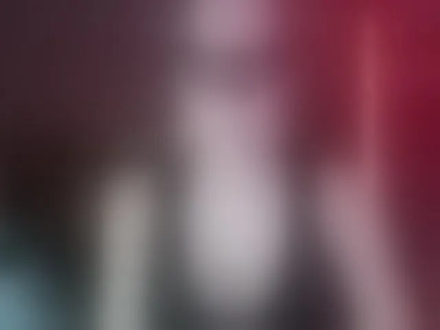 Live sex webcam photo for QWEENII #293180319
