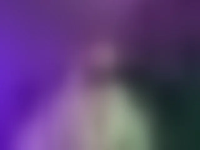 Live sex webcam photo for QWEENII #293339005