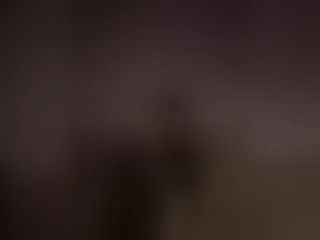 Live sex webcam photo for QWEENII #293588645