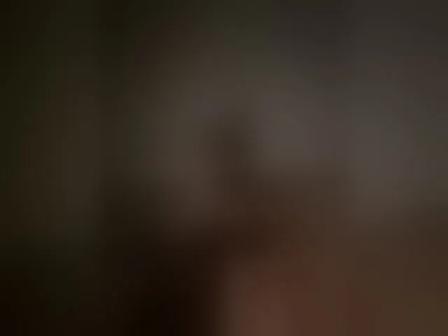 Live sex webcam photo for QWEENII #293604488