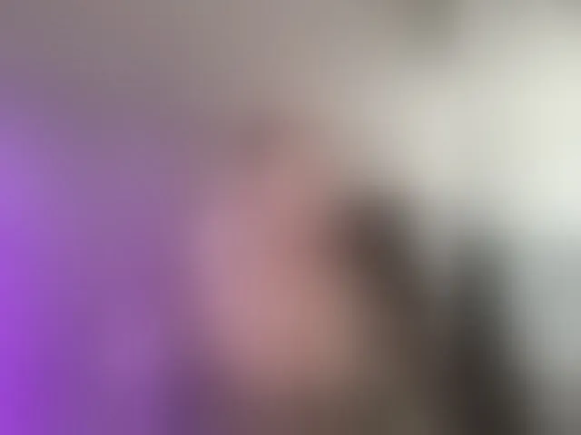Live sex webcam photo for QWEENII #293705201