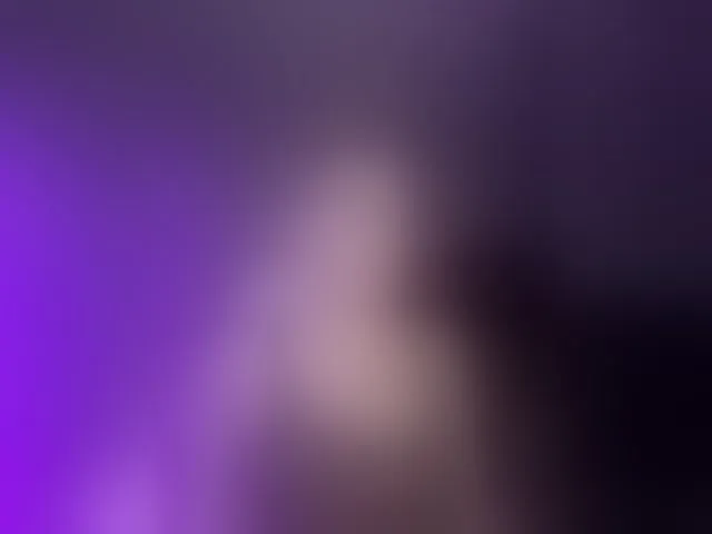 Live sex webcam photo for QWEENII #293718115