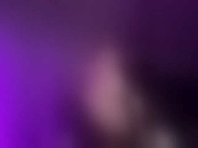 Live sex webcam photo for QWEENII #293782345