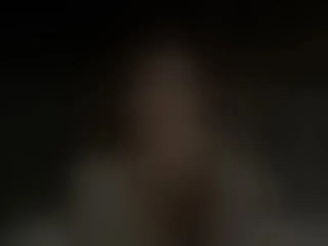 Live sex webcam photo for QWEENII #293833860