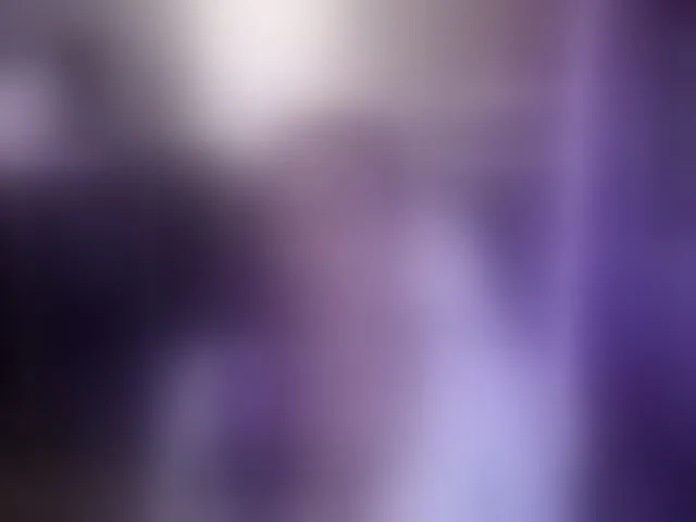 Live sex webcam photo for QWEENII #293835195