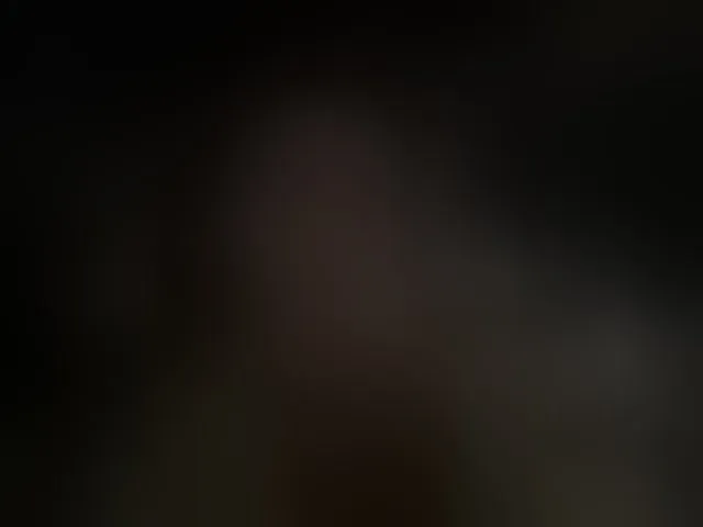 Live sex webcam photo for QWEENII #293847897