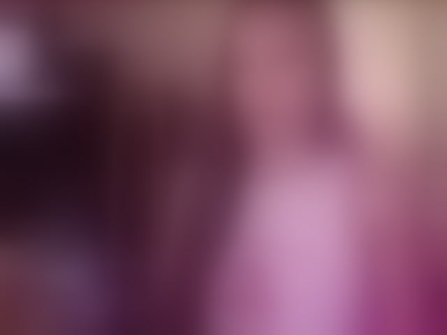 Live sex webcam photo for QWEENII #293951899