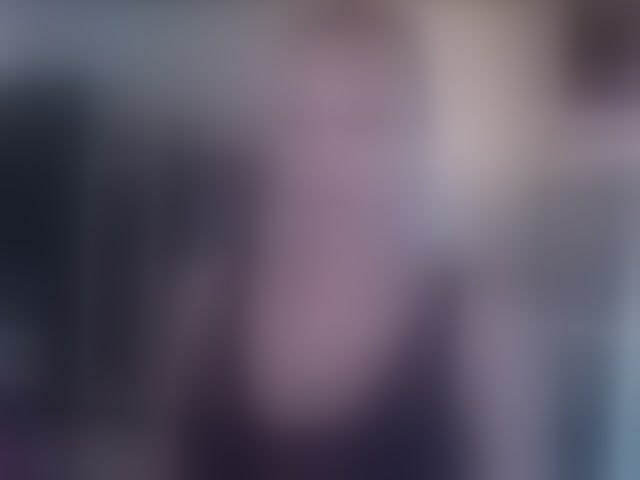 Live sex webcam photo for QWEENII #293997380