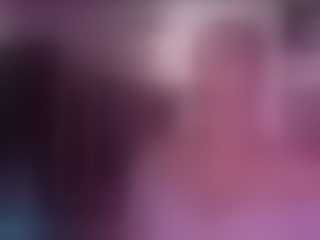 Live sex webcam photo for QWEENII #294004214