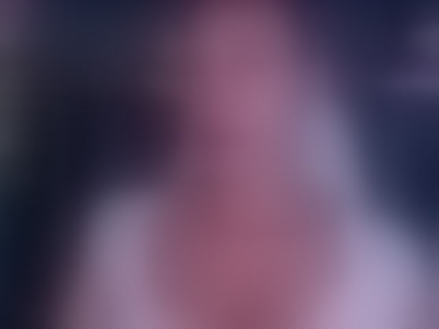 Live sex webcam photo for QWEENII #294092556