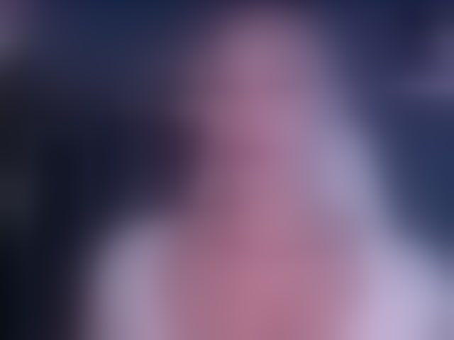 Live sex webcam photo for QWEENII #294093906