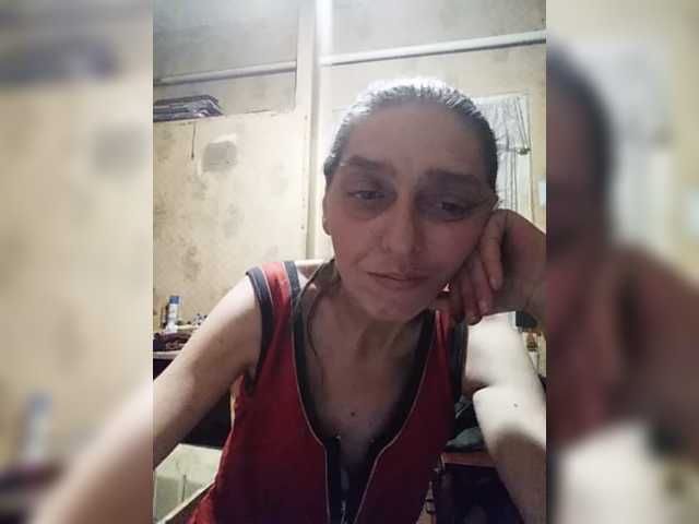 Live sex webcam photo for Queen321a #277266888