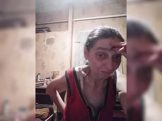 Live sex webcam photo for Queen321a #277275708