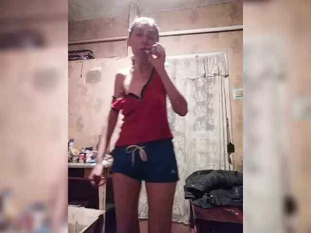 Live sex webcam photo for Queen321a #277288418