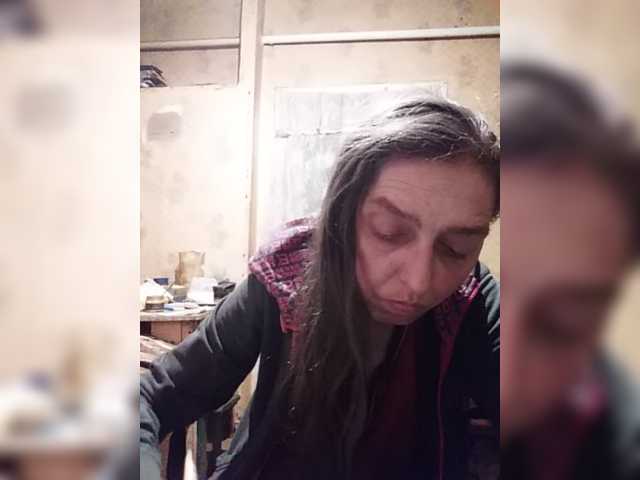 Live sex webcam photo for Queen321a #277393083