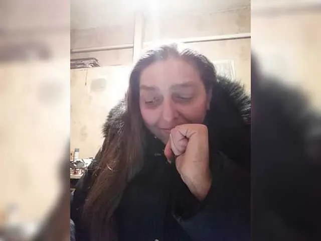 Live sex webcam photo for Queen321a #277459312