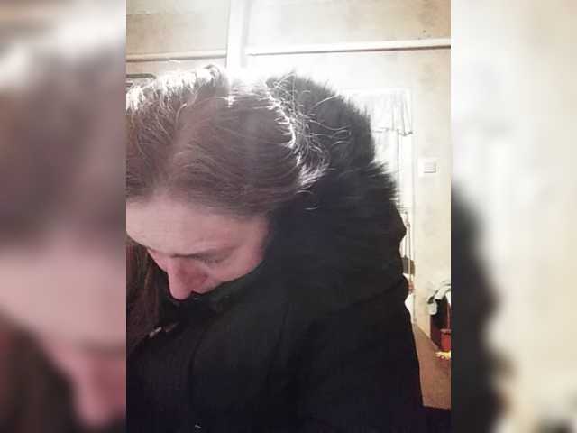 Live sex webcam photo for Queen321a #277467940