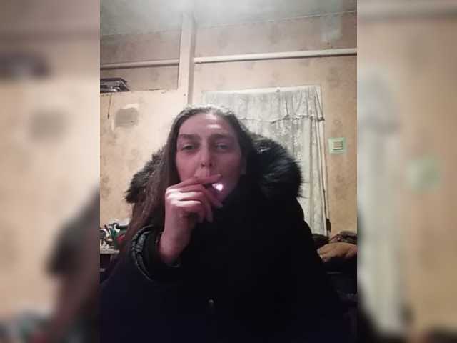 Live sex webcam photo for Queen321a #277475174