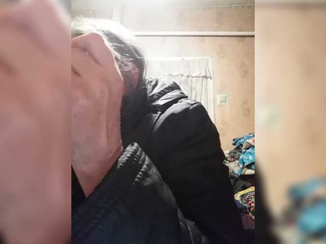 Live sex webcam photo for Queen321a #277785182