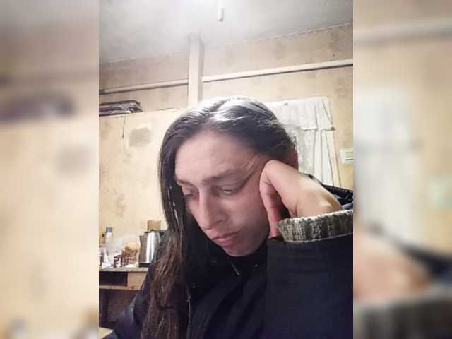 Live sex webcam photo for Queen321a #277850473